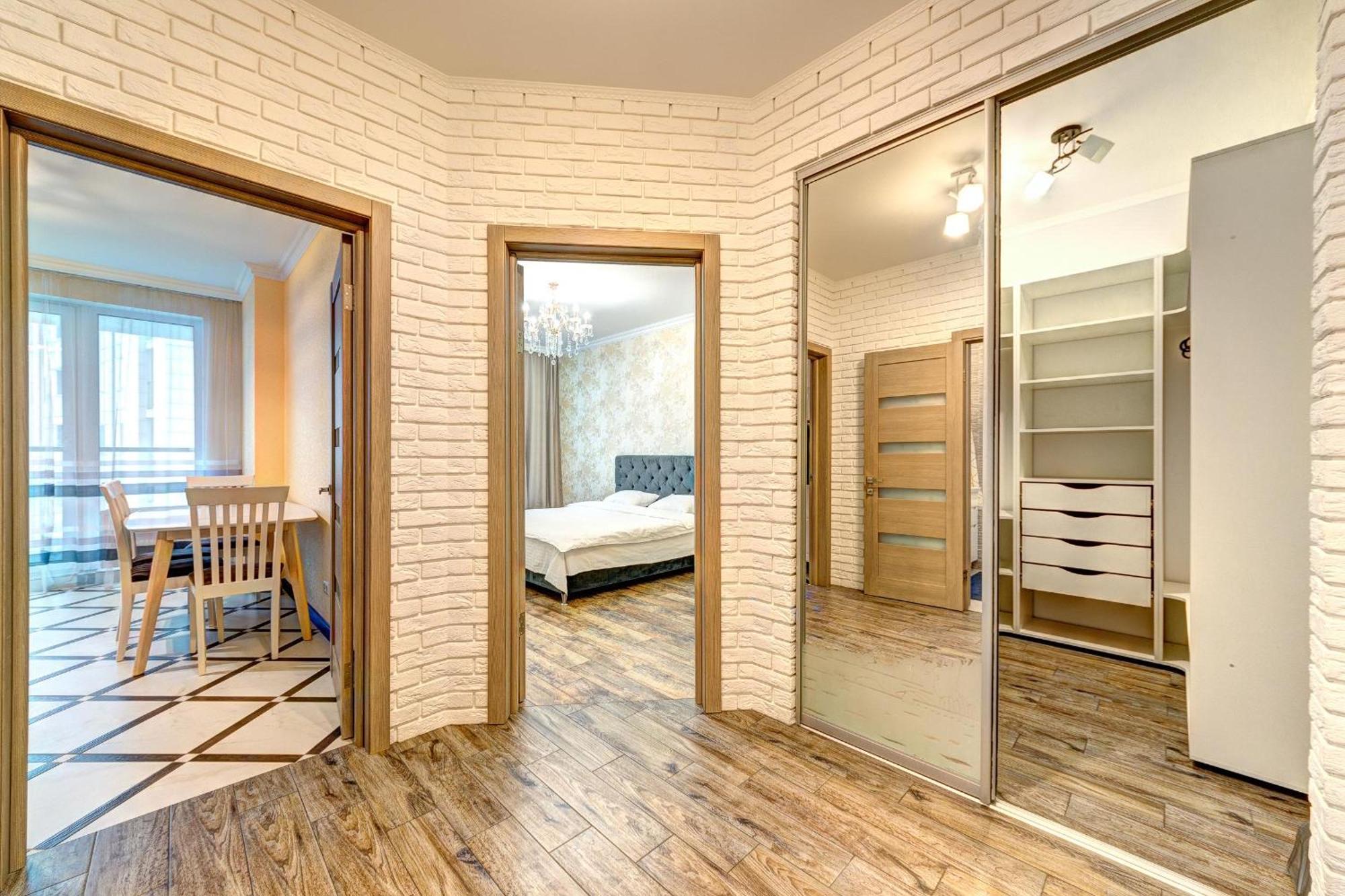 Apartment Voskresenska 18 , Парковые Озера Kiev Habitación foto