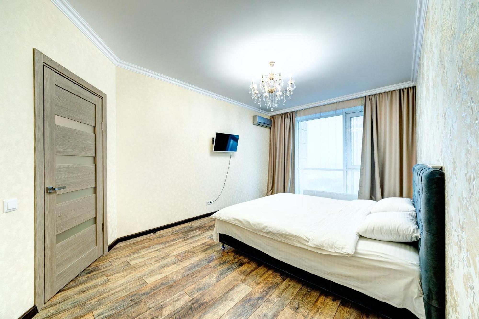 Apartment Voskresenska 18 , Парковые Озера Kiev Habitación foto