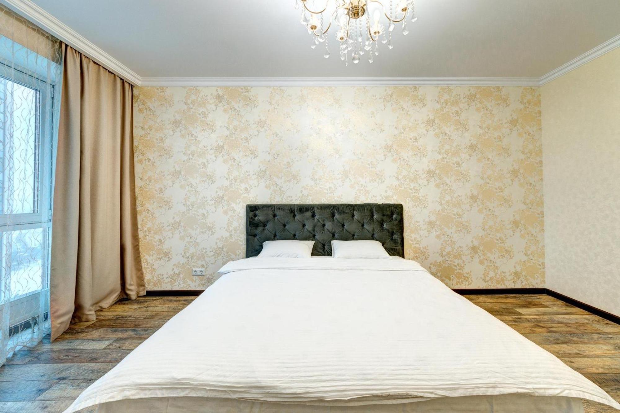 Apartment Voskresenska 18 , Парковые Озера Kiev Habitación foto
