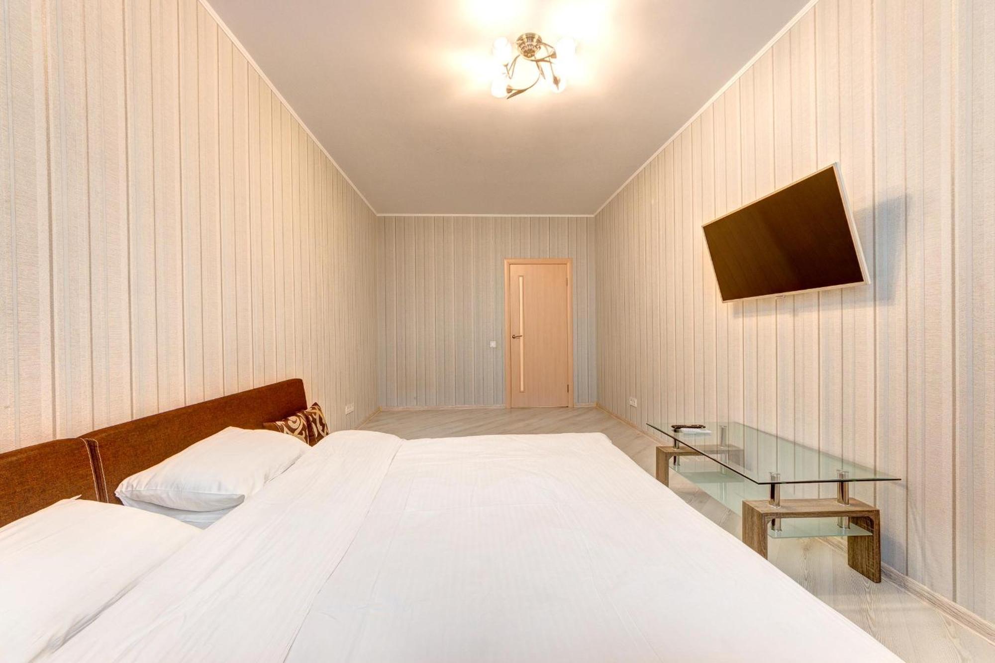 Apartment Voskresenska 18 , Парковые Озера Kiev Habitación foto