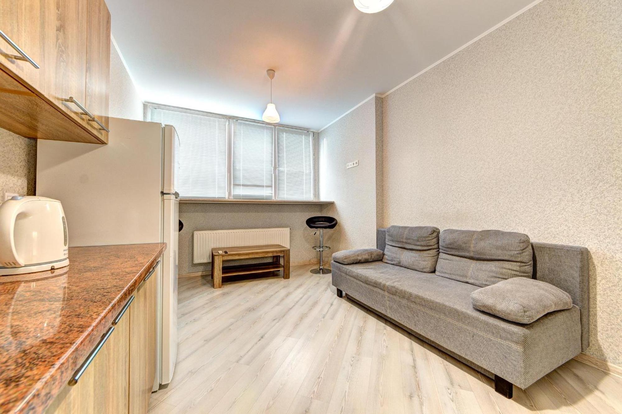 Apartment Voskresenska 18 , Парковые Озера Kiev Habitación foto