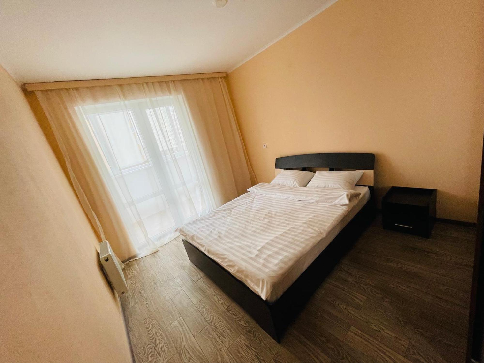 Apartment Voskresenska 18 , Парковые Озера Kiev Habitación foto